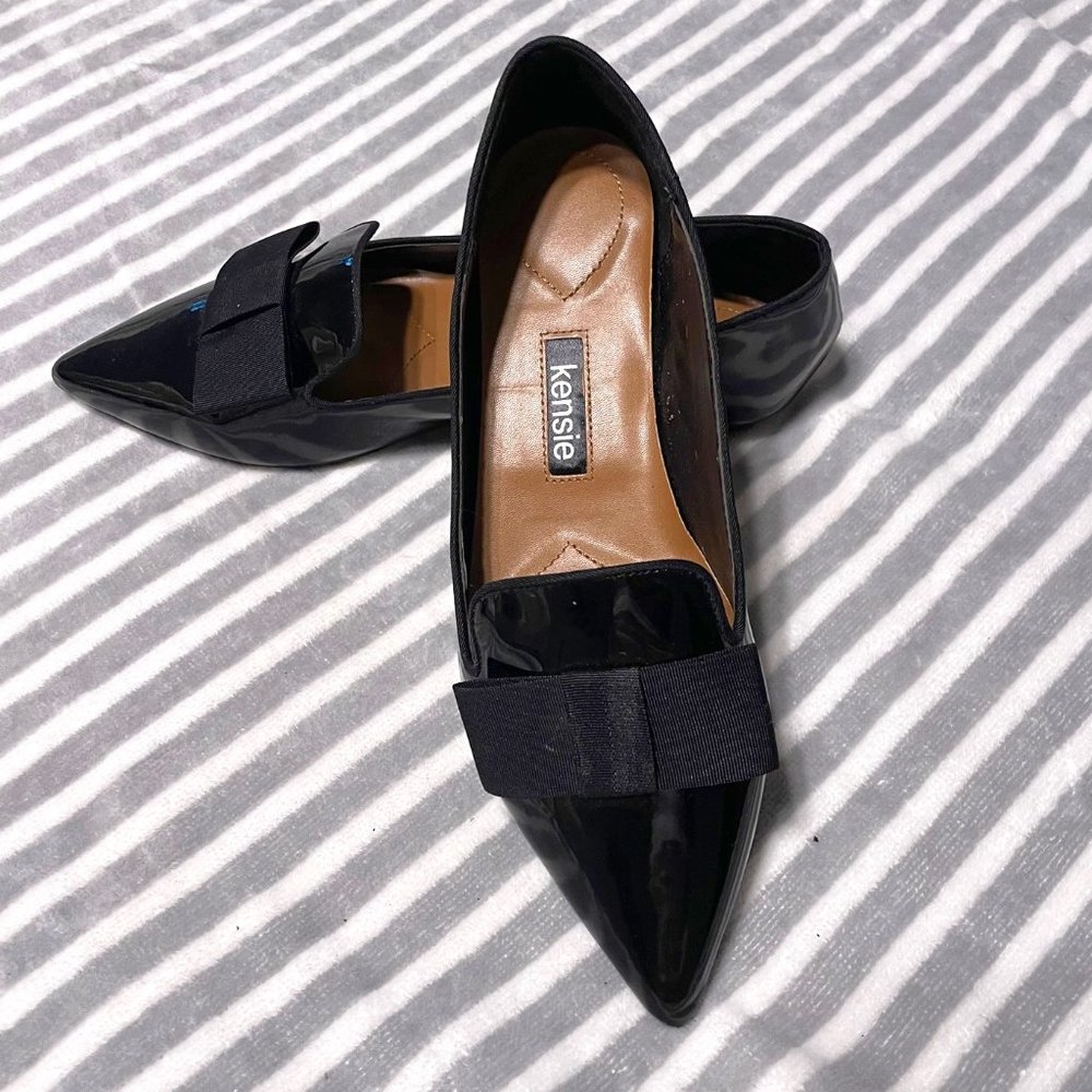 Kensie, Mackenzy, Pointed Toe Flats, Bow accent. Black  7M